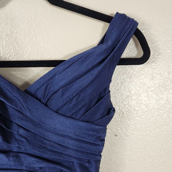 La Femme Navy Trumpet Off Shoulder Sexy Classic Beauty Size 0 28450 - Picture 4 of 16